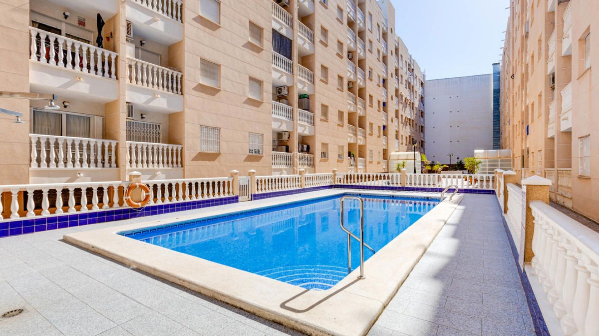 Apartment - Middle Floor Apartment · Sale · Torrevieja · Playa del Cura