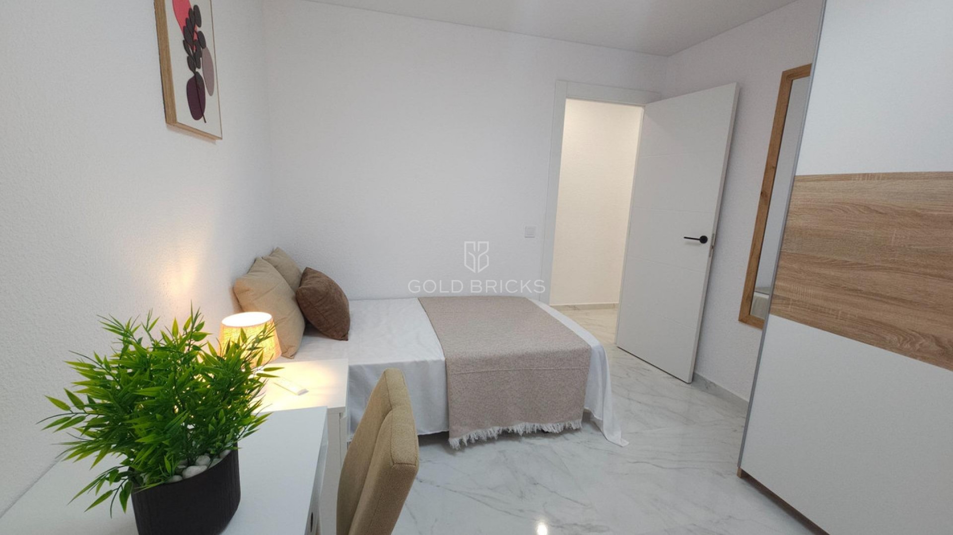 Apartment - Middle Floor Apartment · Sale · Torrevieja · Torrevieja Centro