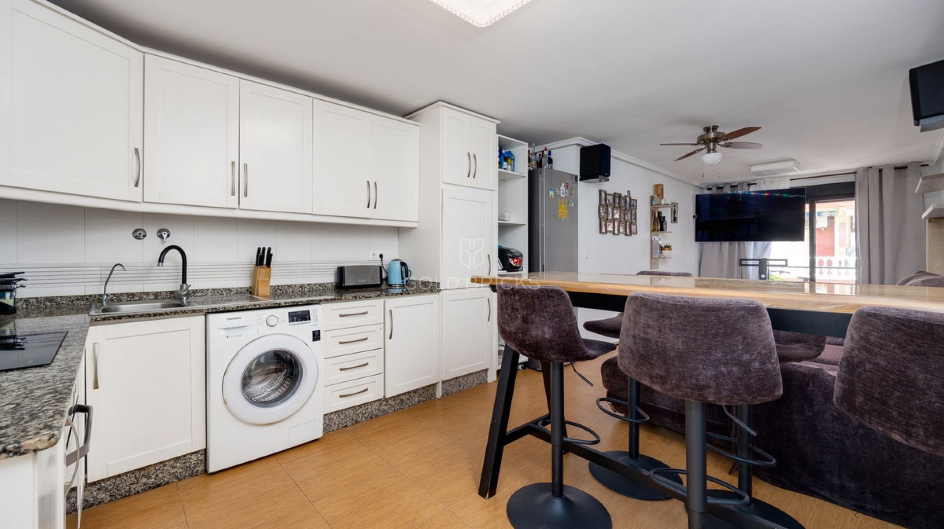 Apartment - Middle Floor Apartment · Sale · Torrevieja · Torrevieja Centro