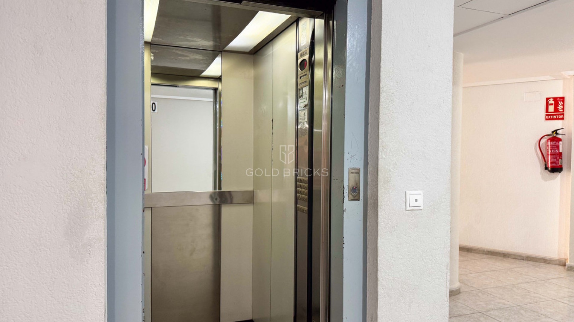 Apartment - Penthouse · Sale · Alicante City · Parque de las Naciones