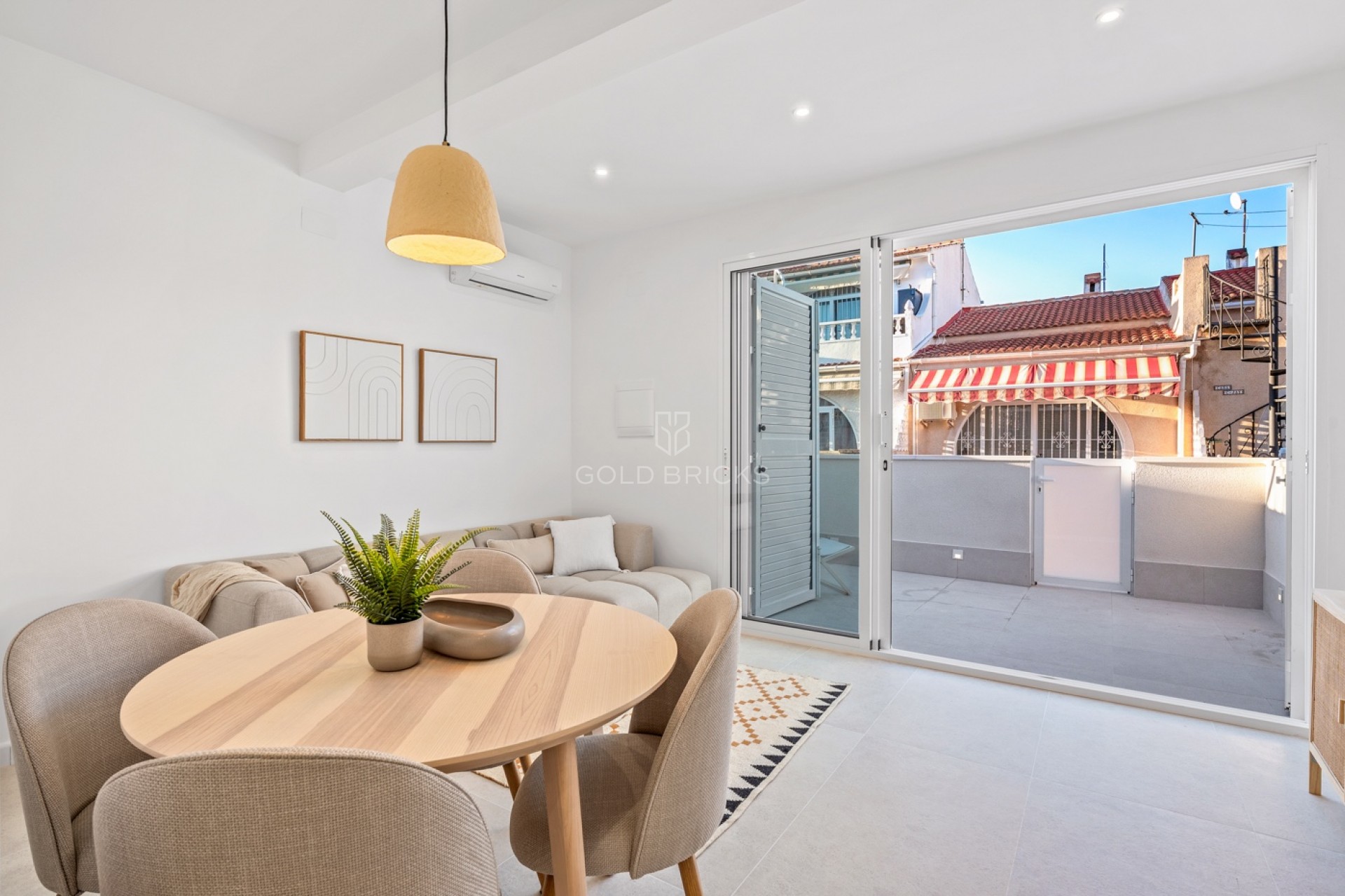 Återförsäljning · Adosado · Torrevieja · El chaparral