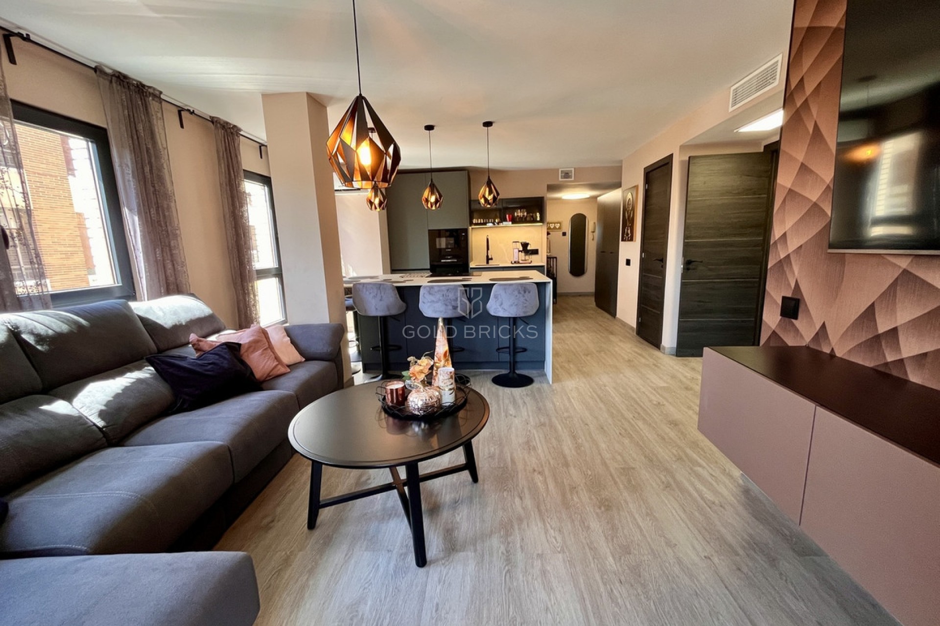 Återförsäljning ·  · Almoradí · Almoradi Centro