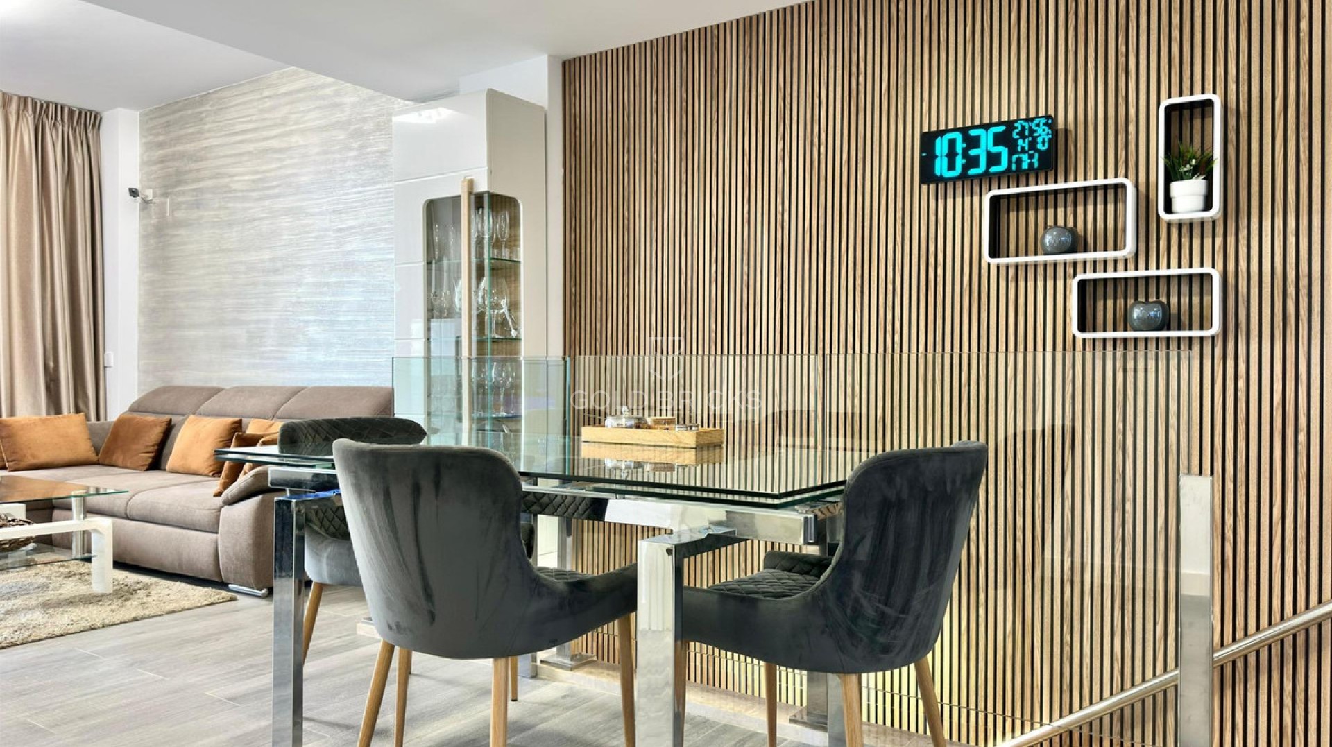  · Återförsäljning · Finestrat · Finestrat