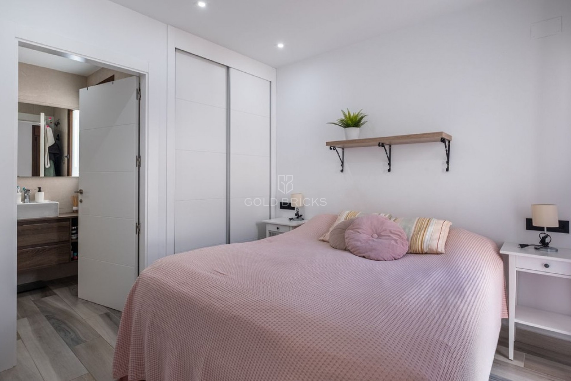 Återförsäljning ·  · Orihuela · Los Balcones