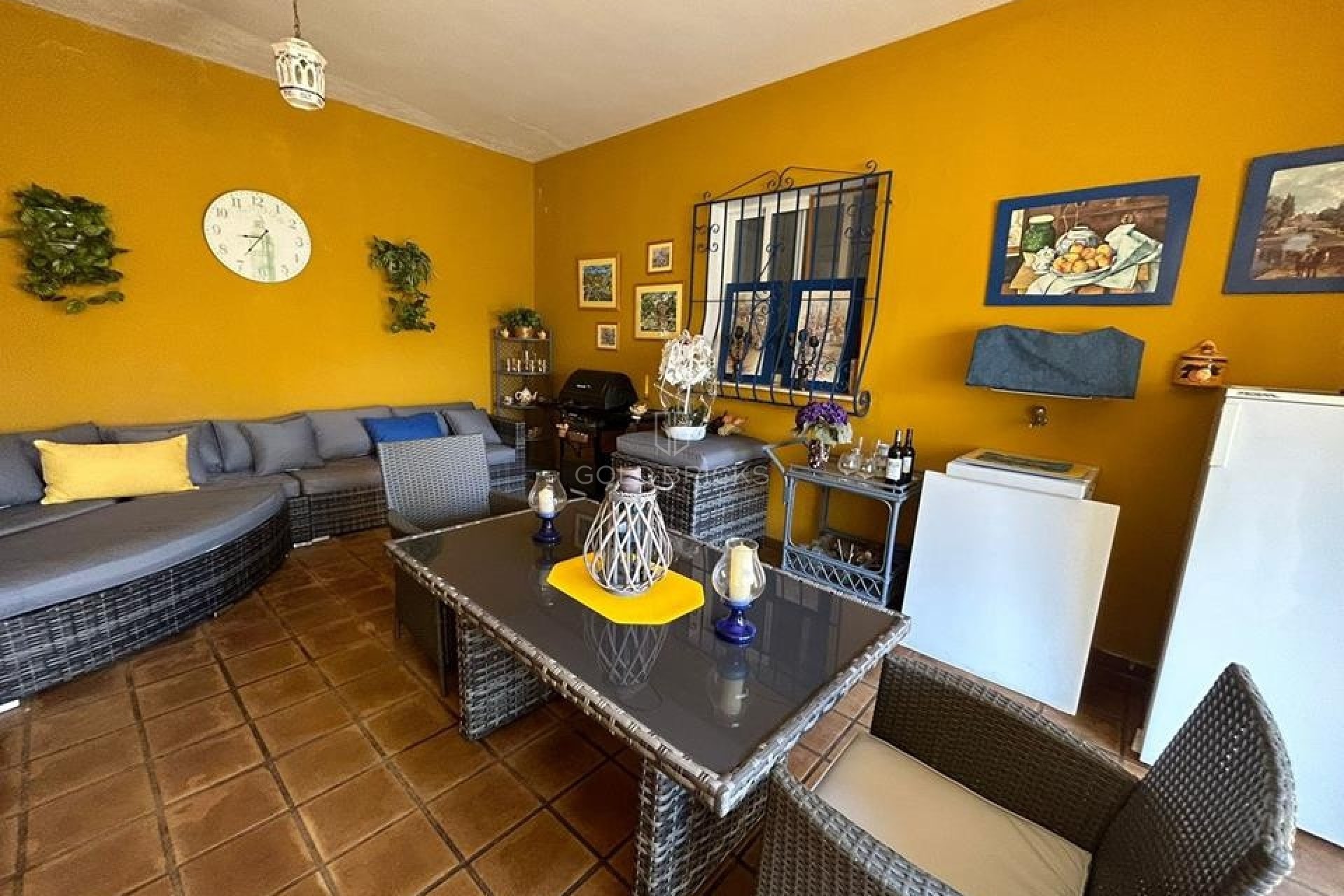 Återförsäljning ·  · Rafol de Almunia