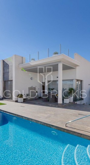 Detached Villa - Sale - Orihuela Costa - Villamartín