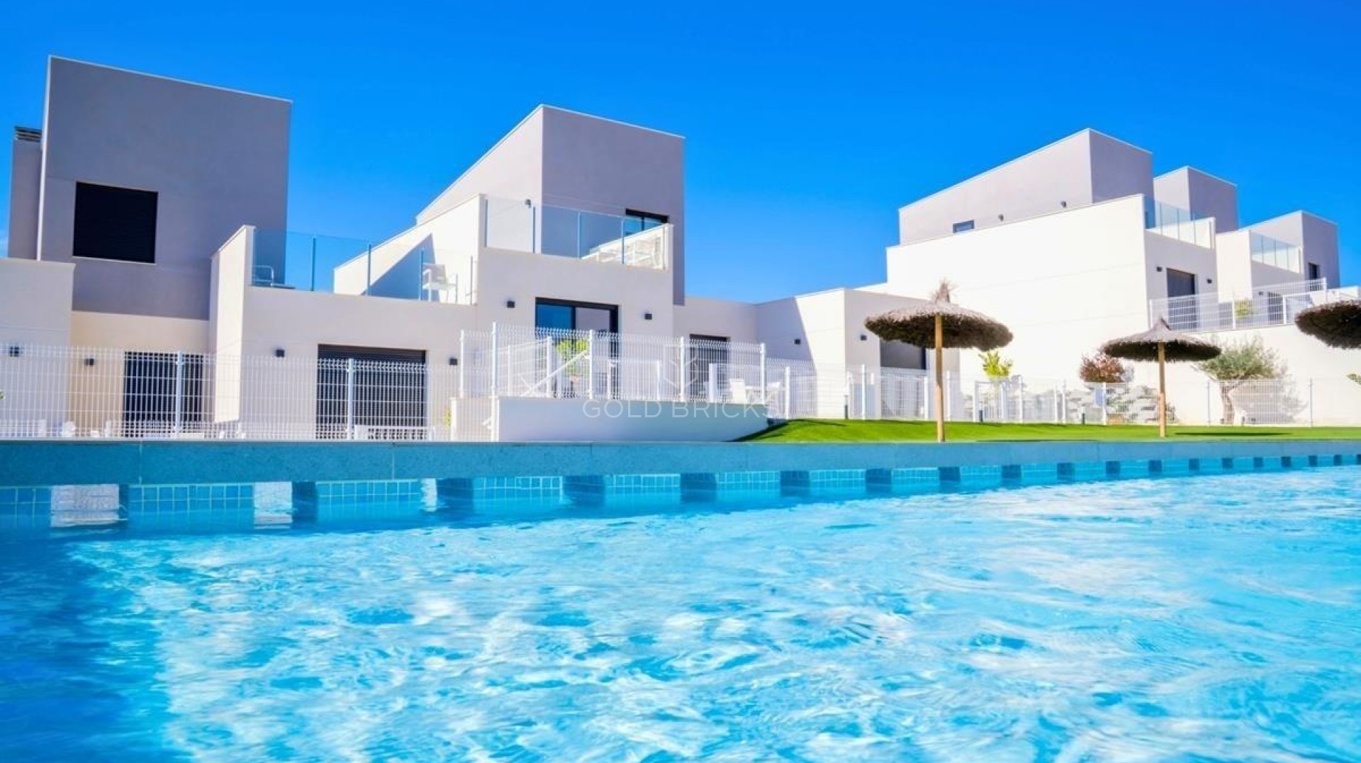 Dom Miejski · Nowa konstrukcja · BAÑOS Y MENDIGO · Altaona Golf