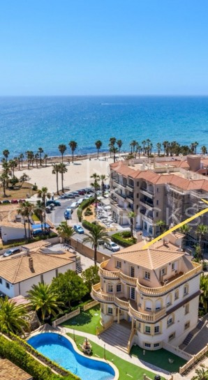 Fristående villa - Återförsäljning - Orihuela Costa - Playa Flamenca