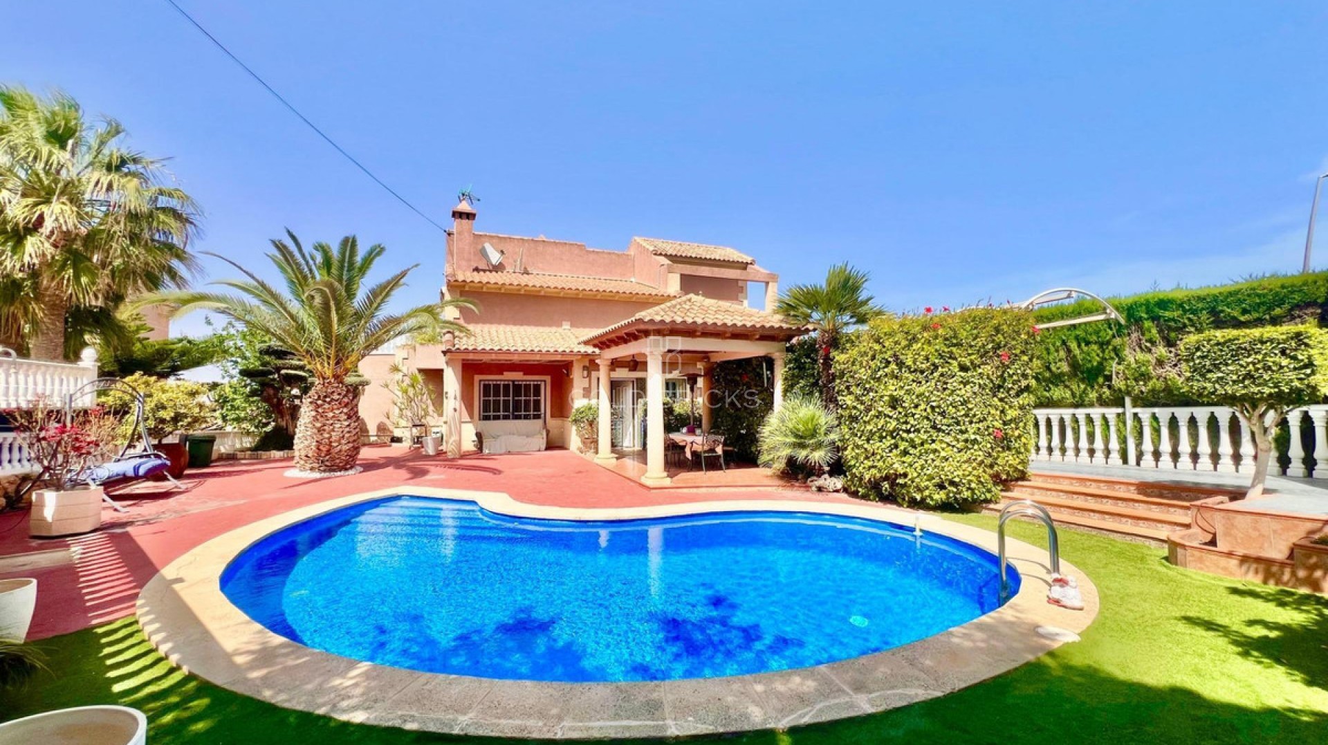 House - Bungalow · Sale · Torrevieja · Torrevieja Centro