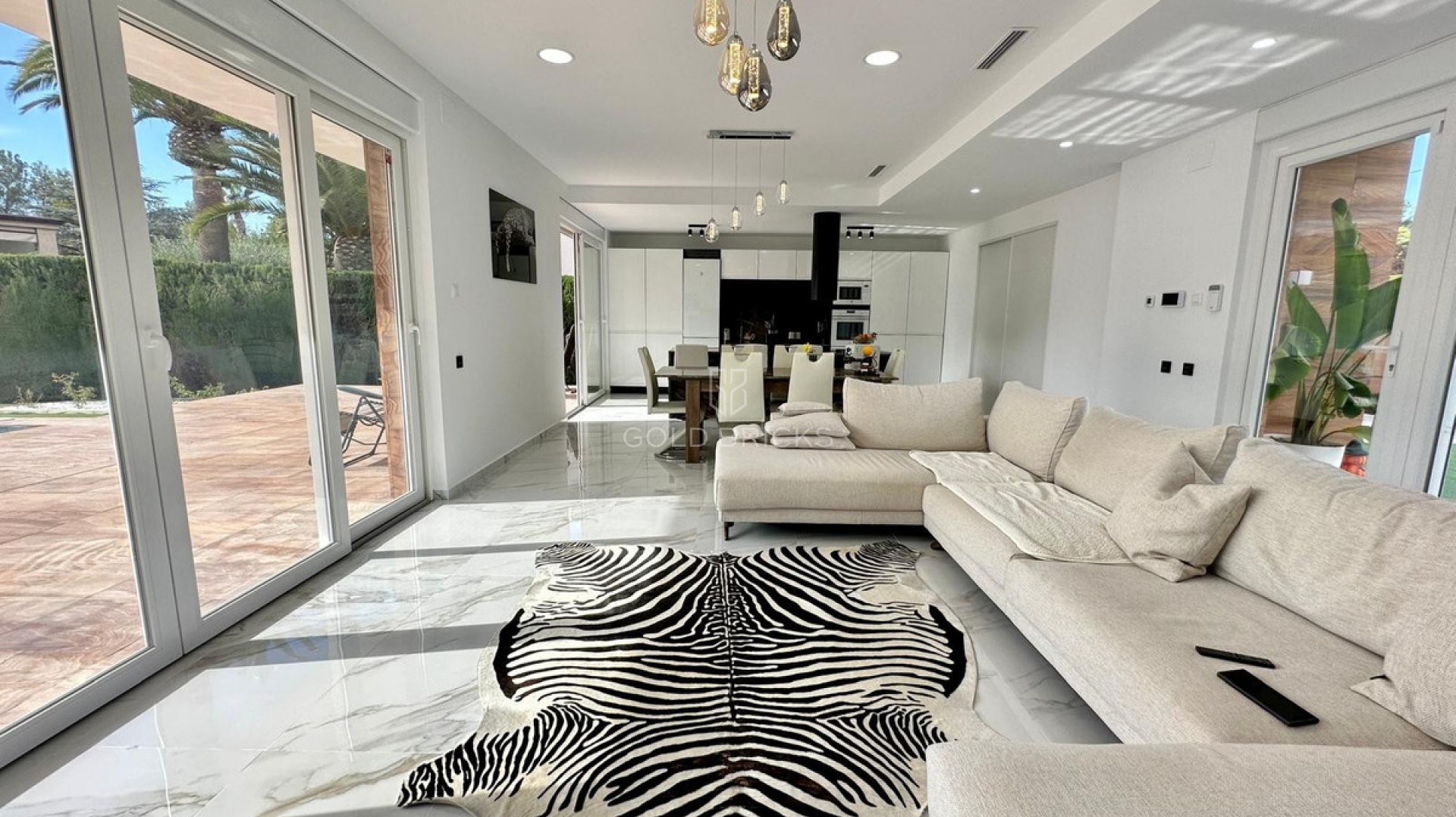 House - Detached Villa · Sale · Petrel · Petrer