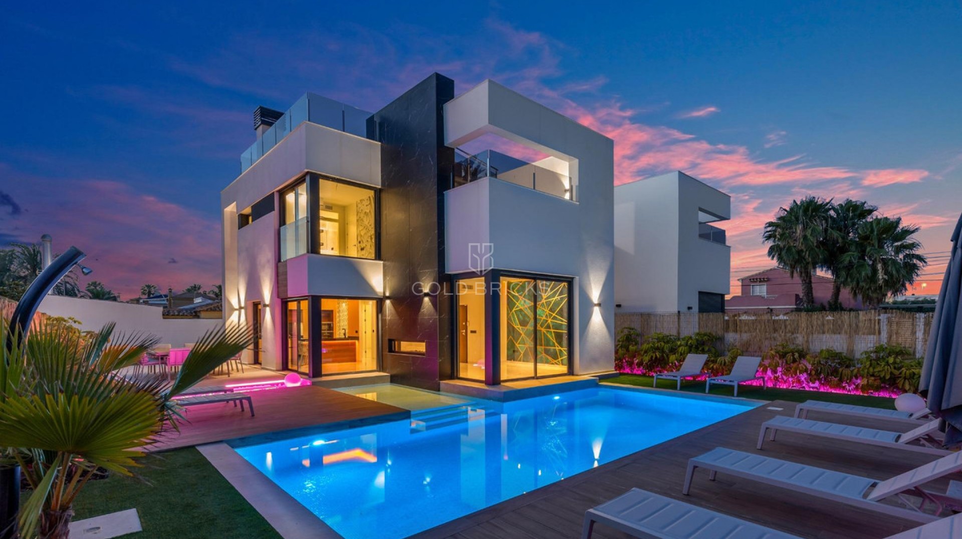 House - Detached Villa · Sale · Torrevieja · Torrevieja Centro