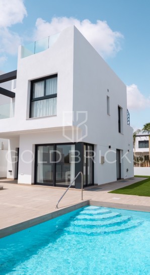 Independent villa - New Build - Orihuela Costa - Punta Prima
