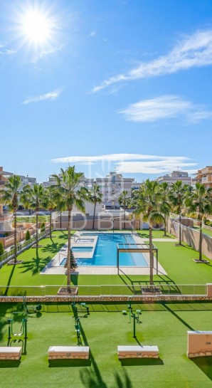 Lägenhet / lägenhet - Återförsäljning - Orihuela Costa - Villamartín