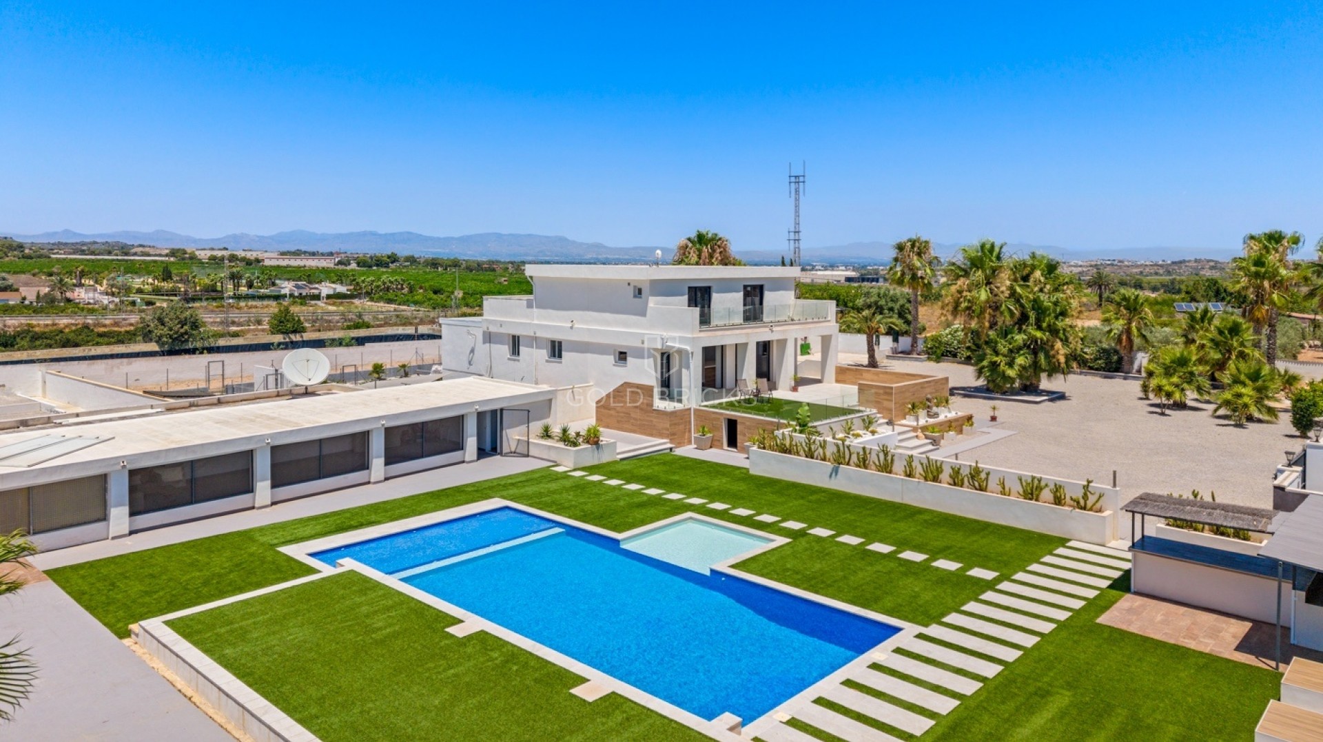 Landgut · Resale · Los Montesinos · La herrada