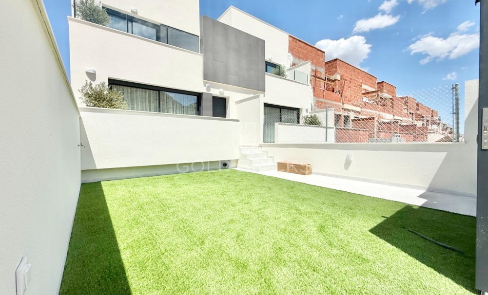 Maison de ville · Nouvelle construction · Cox · San Fernando