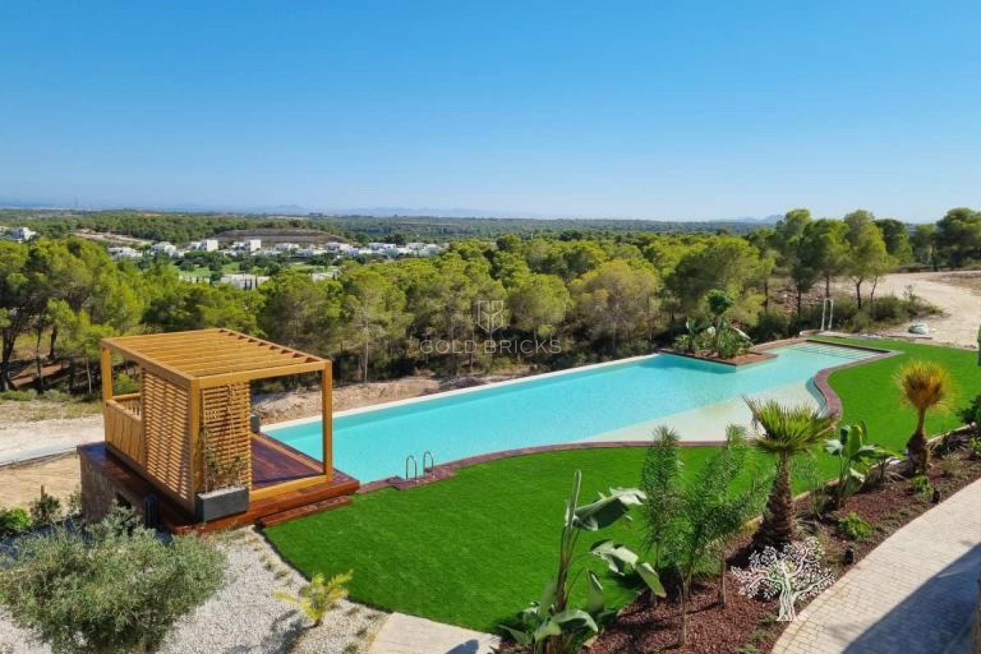 Resale · Apartment · Las Colinas Golf Resort