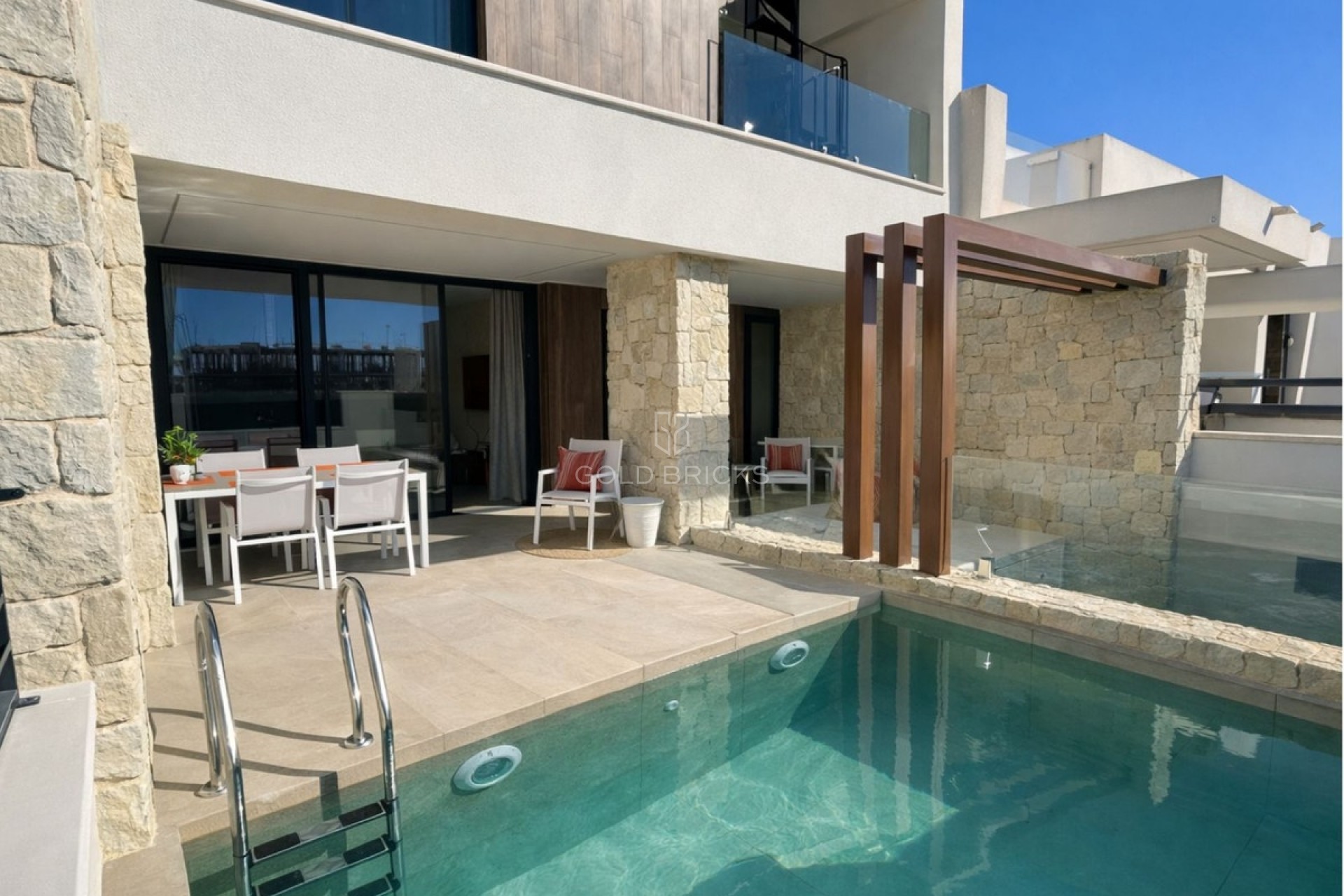 Resale ·  · Dolores · Dolores Centro