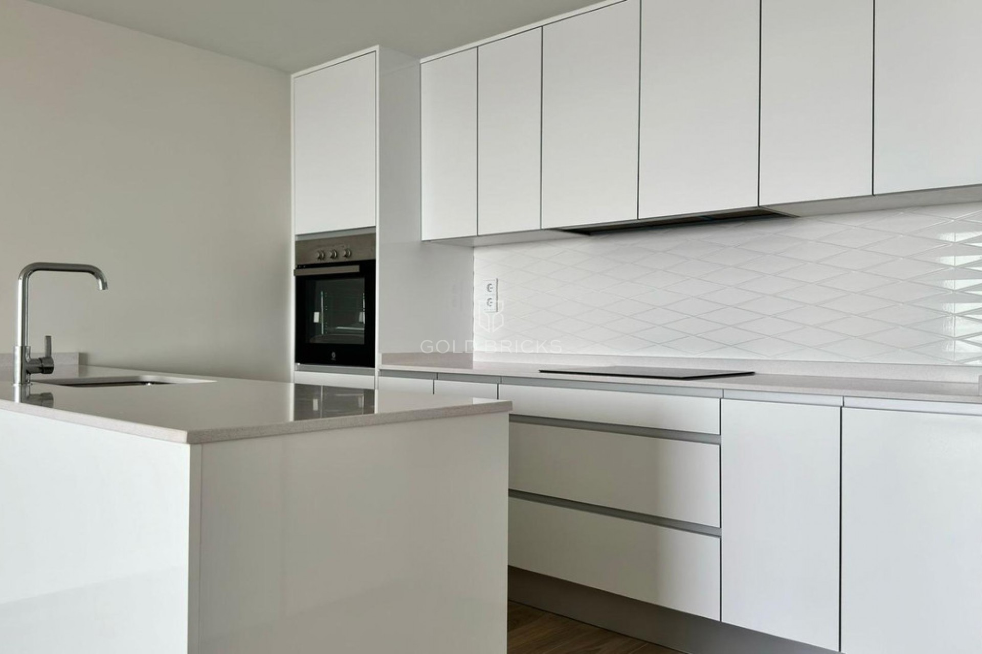 Resale ·  · Finestrat