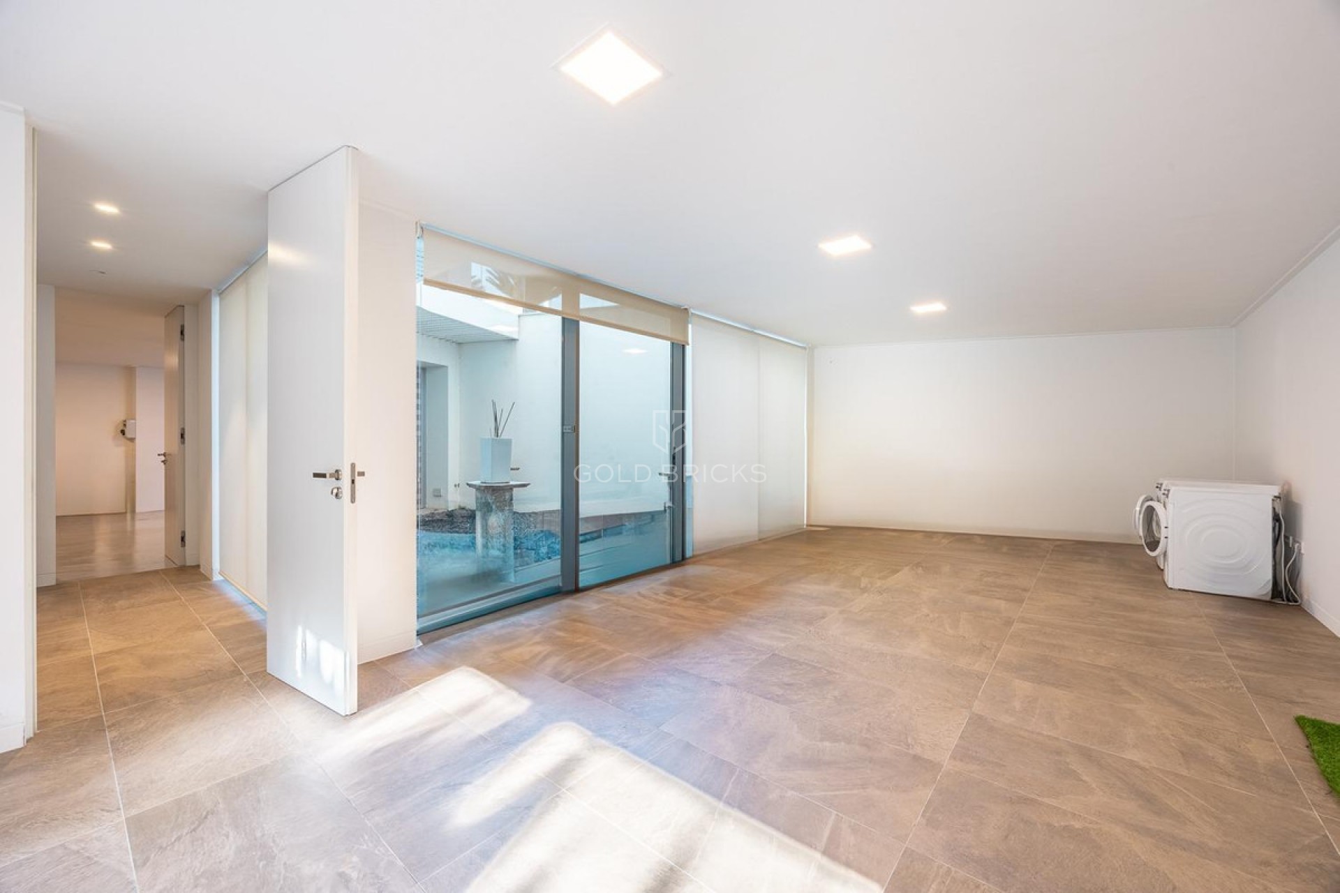 Resale ·  · Finestrat