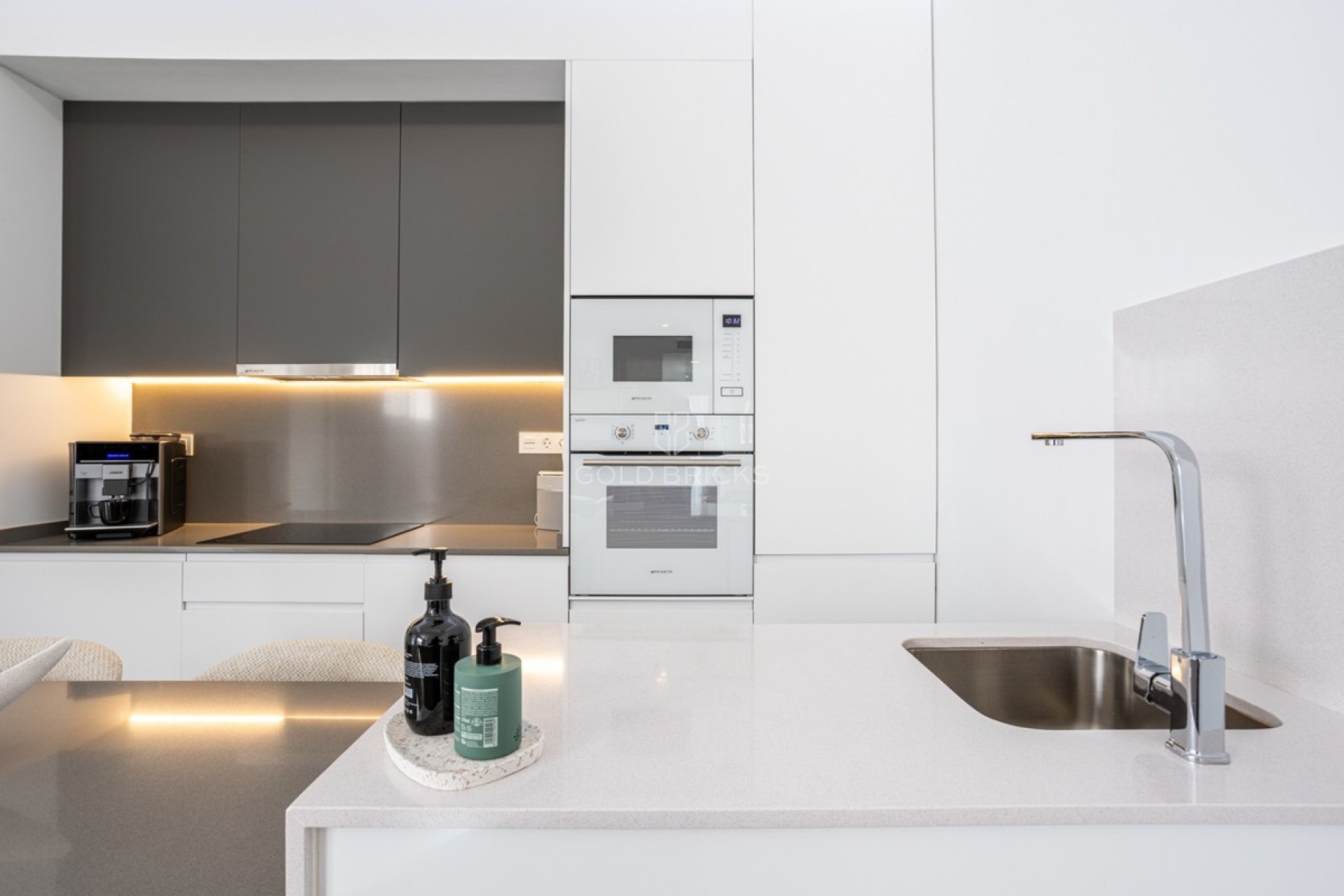 Resale ·  · Torre-Pacheco · Roldan