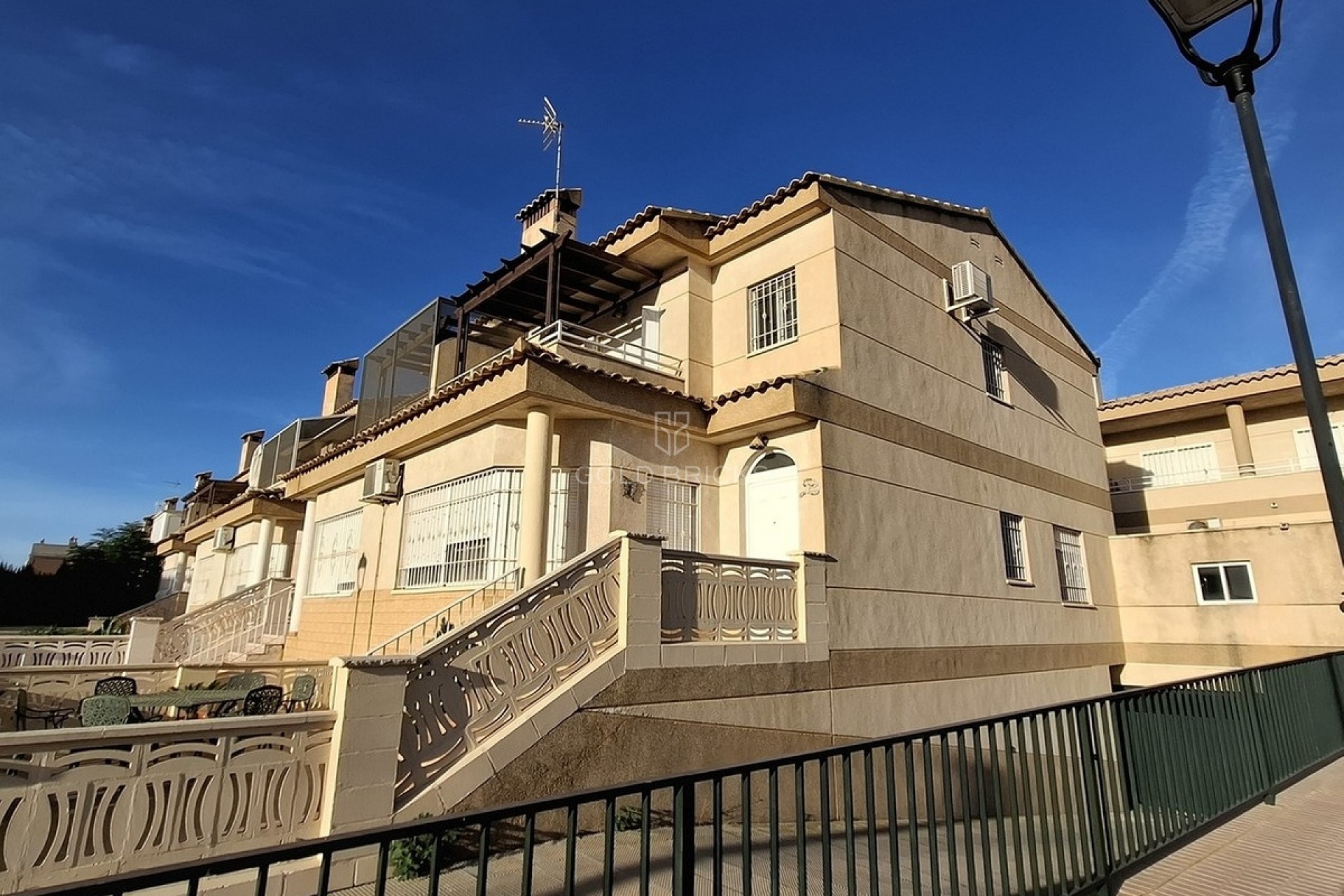 Revente ·  · Huércal-Overa