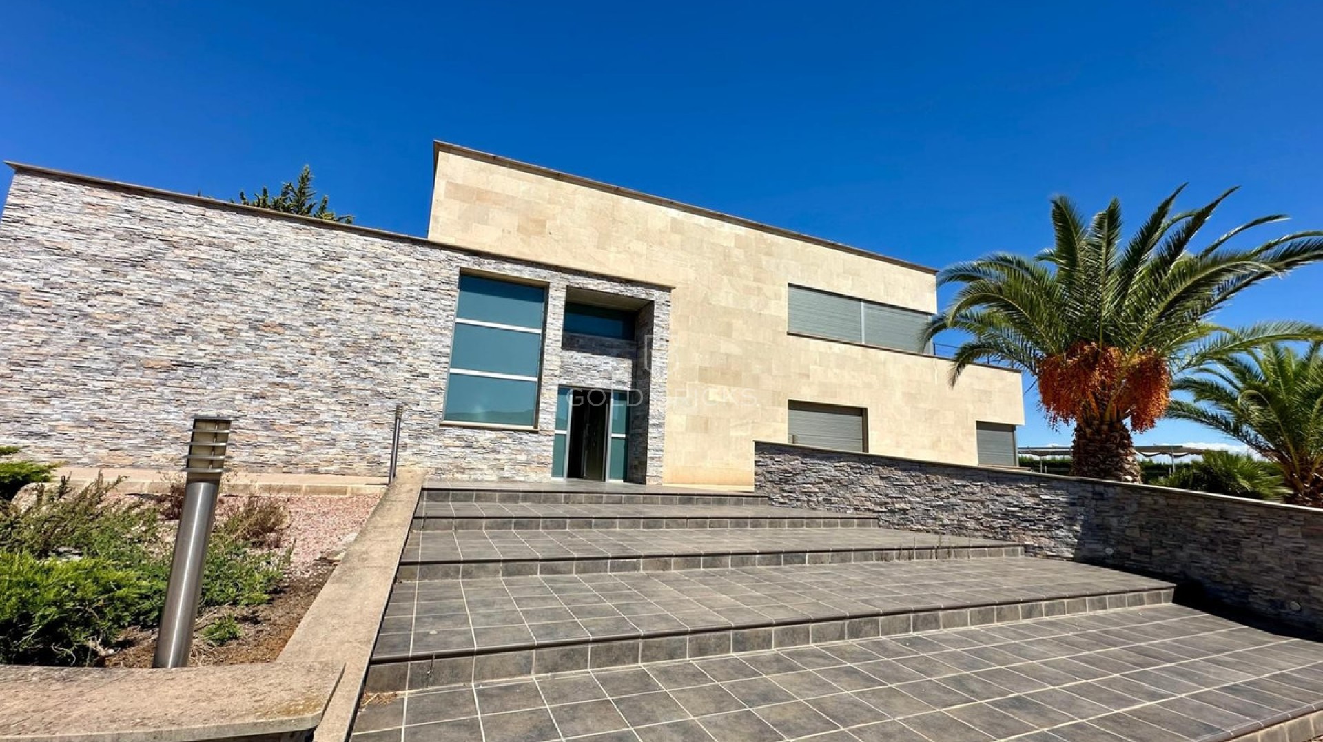  · Revente · Yecla · Yecla Centro