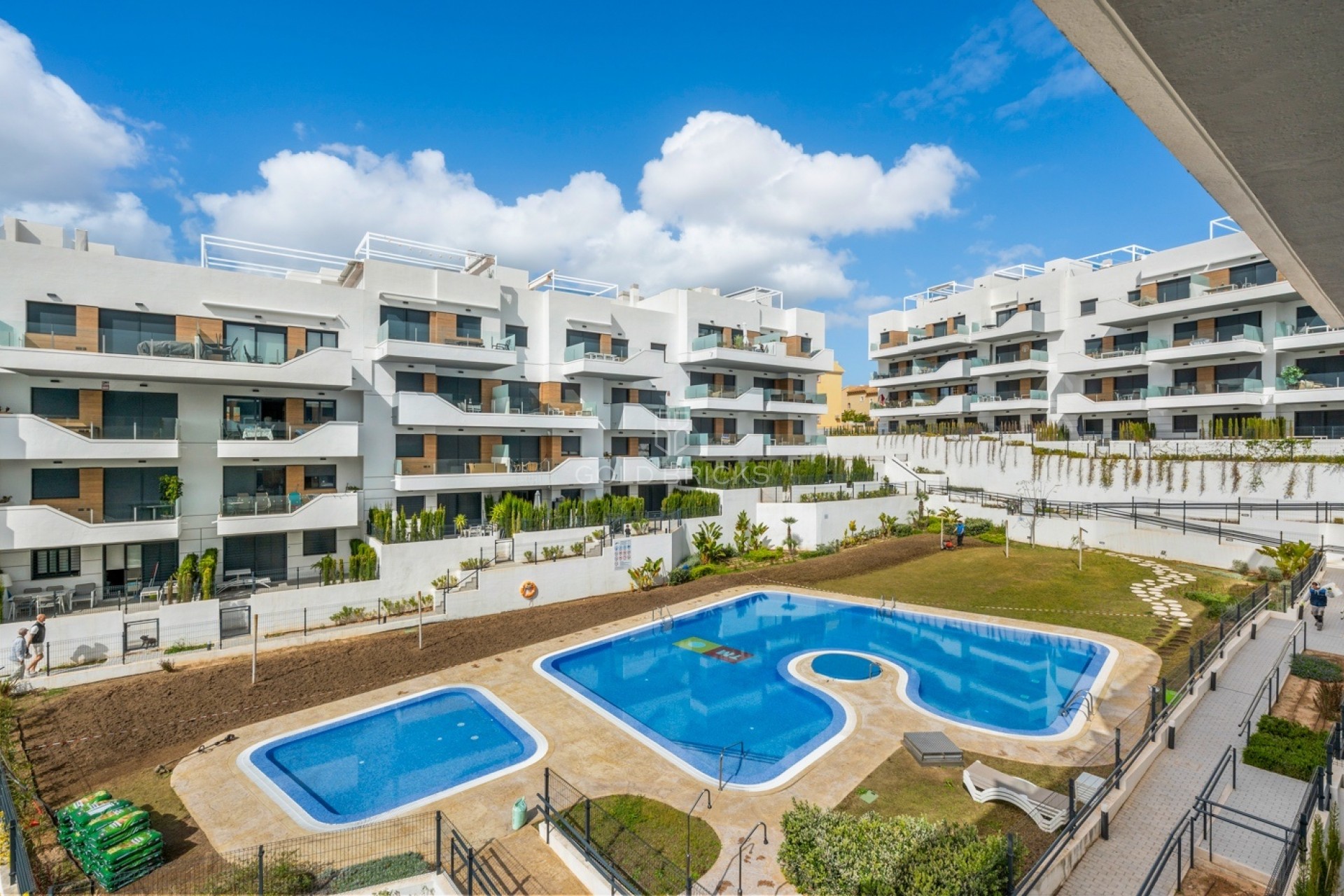 Sale · Apartment · Villamartín