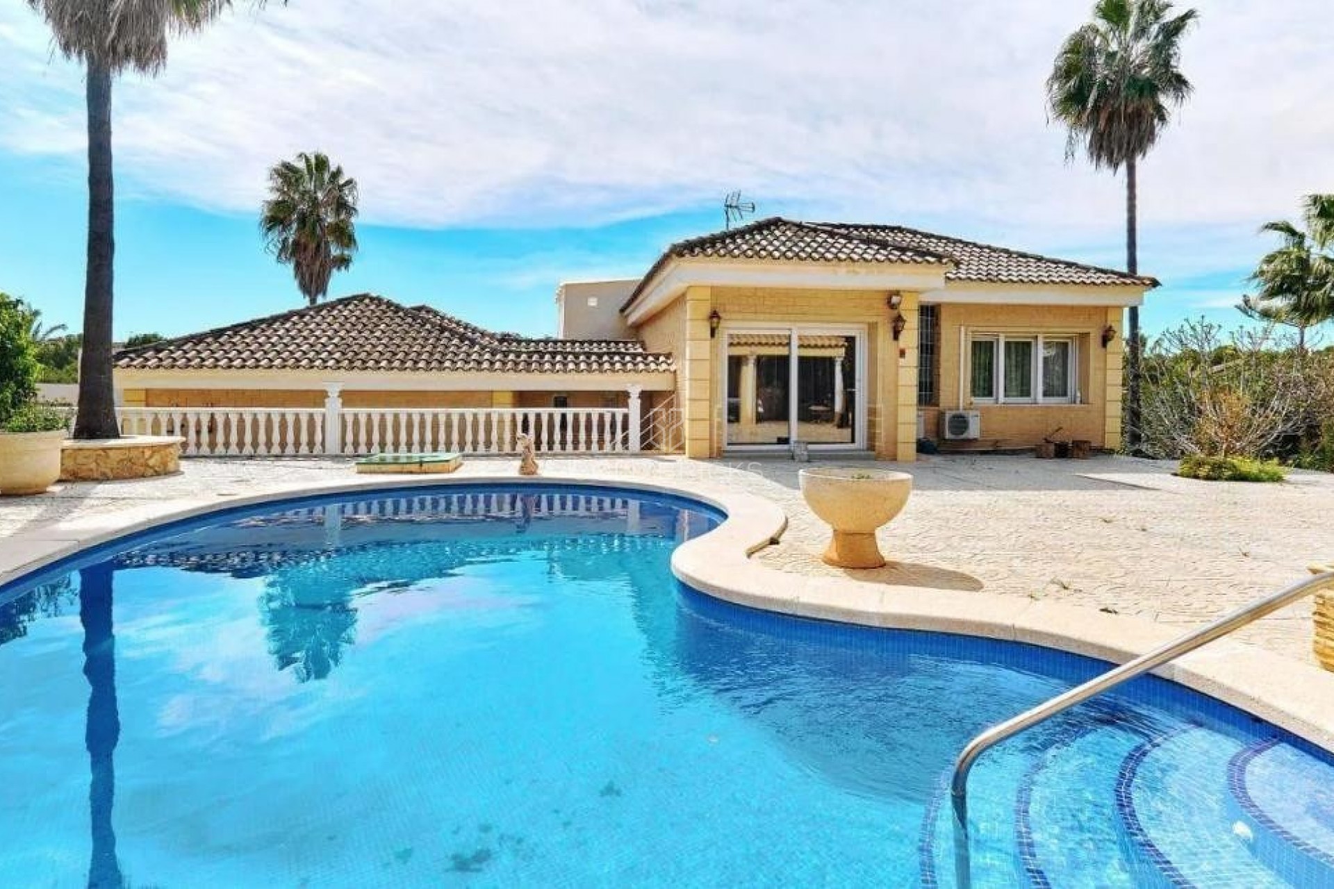 Sale · House - Detached Villa · Orihuela · Campoamor
