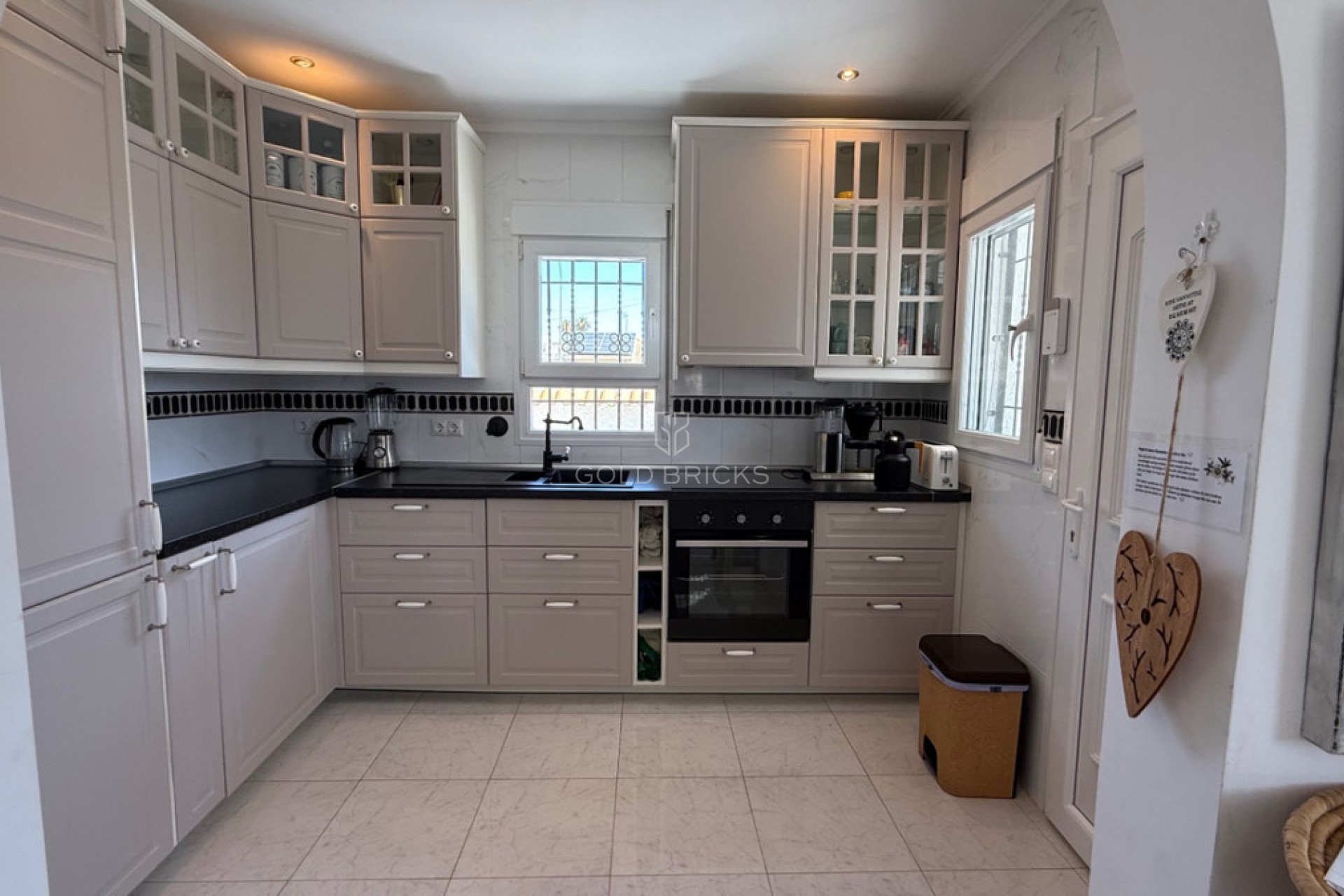 Sale · House - Detached Villa · Torrevieja · Torrevieja Centro