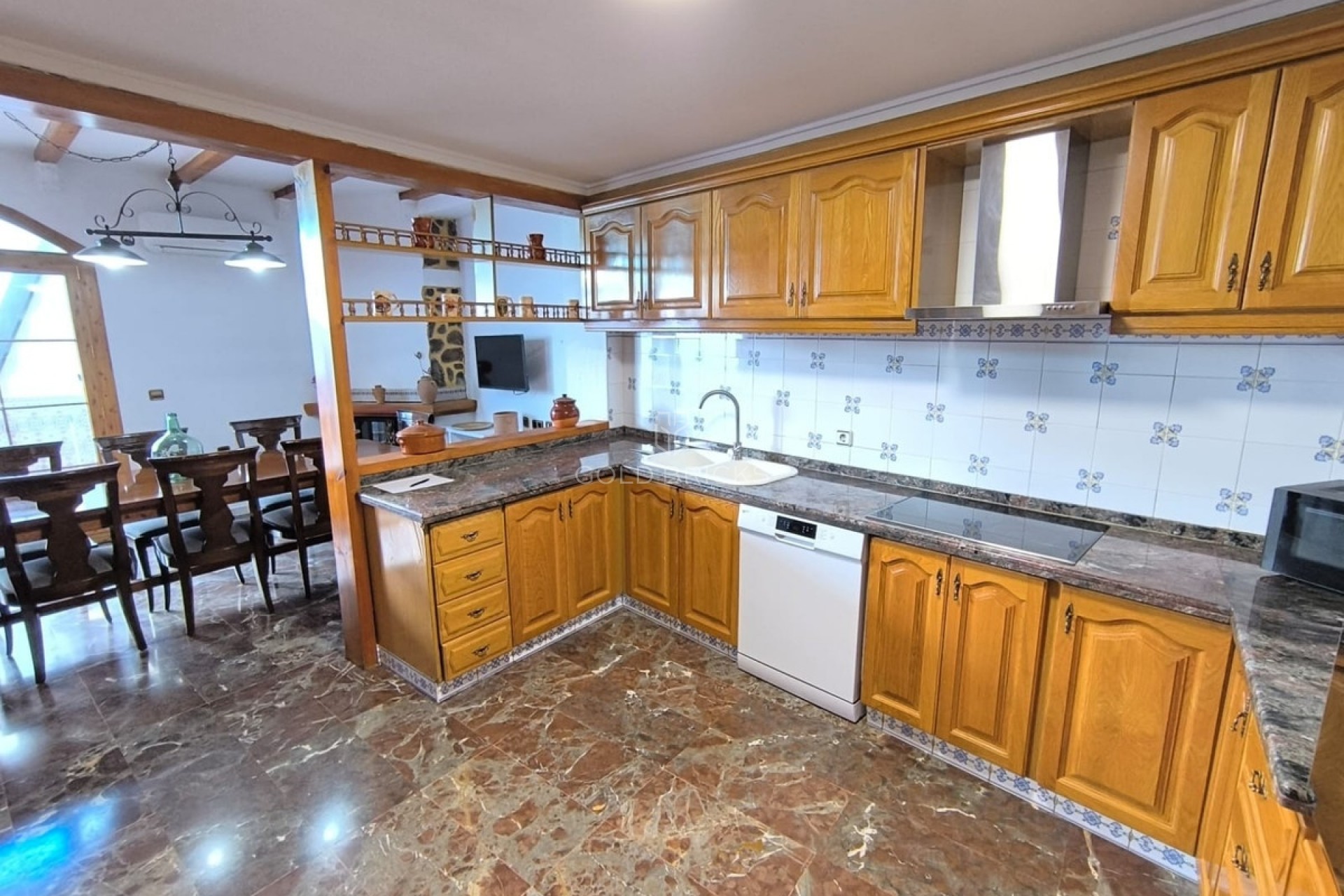 Sale · House - Townhouse · Sax · Sax Centro