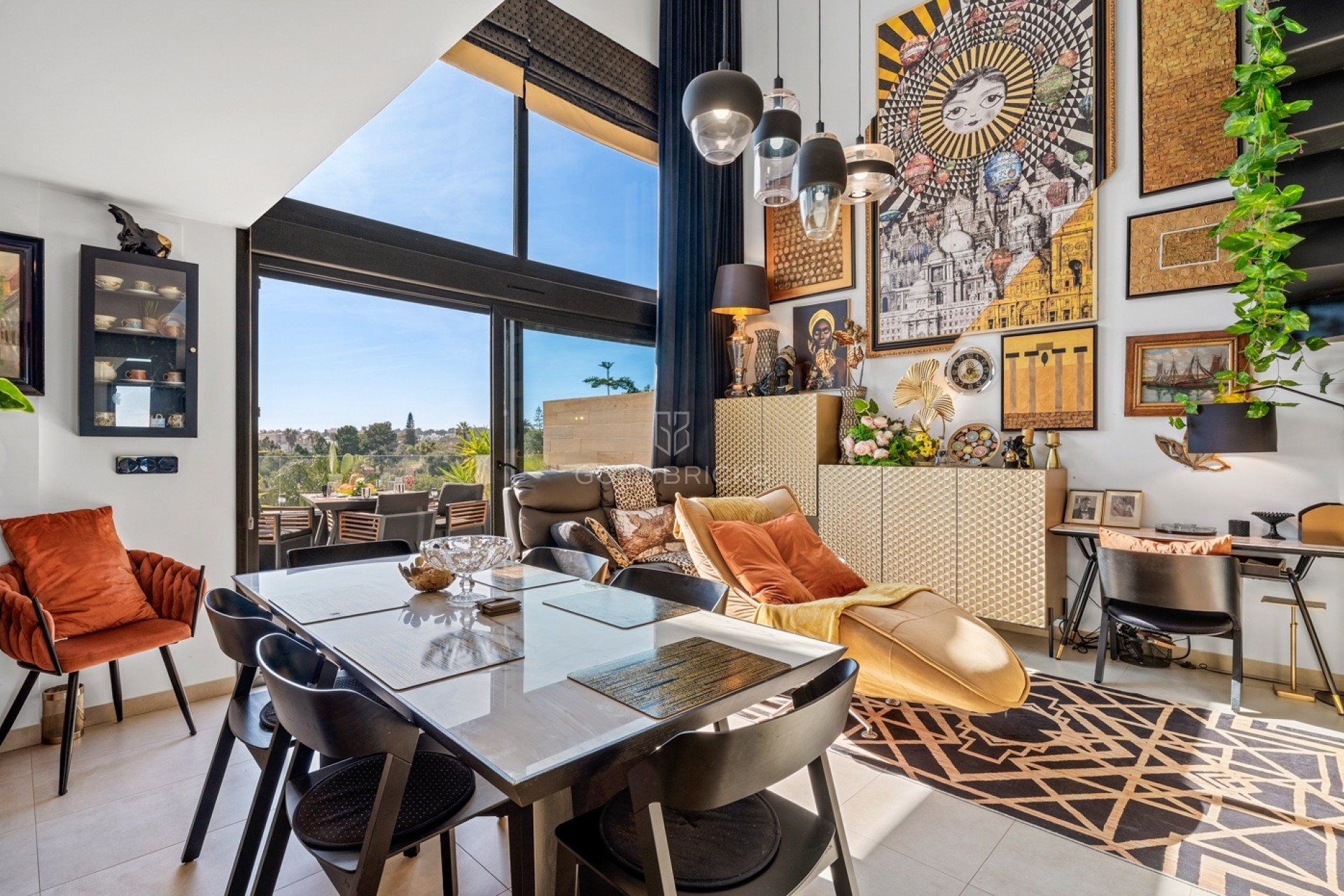 Sale · Penthouse · Villamartín