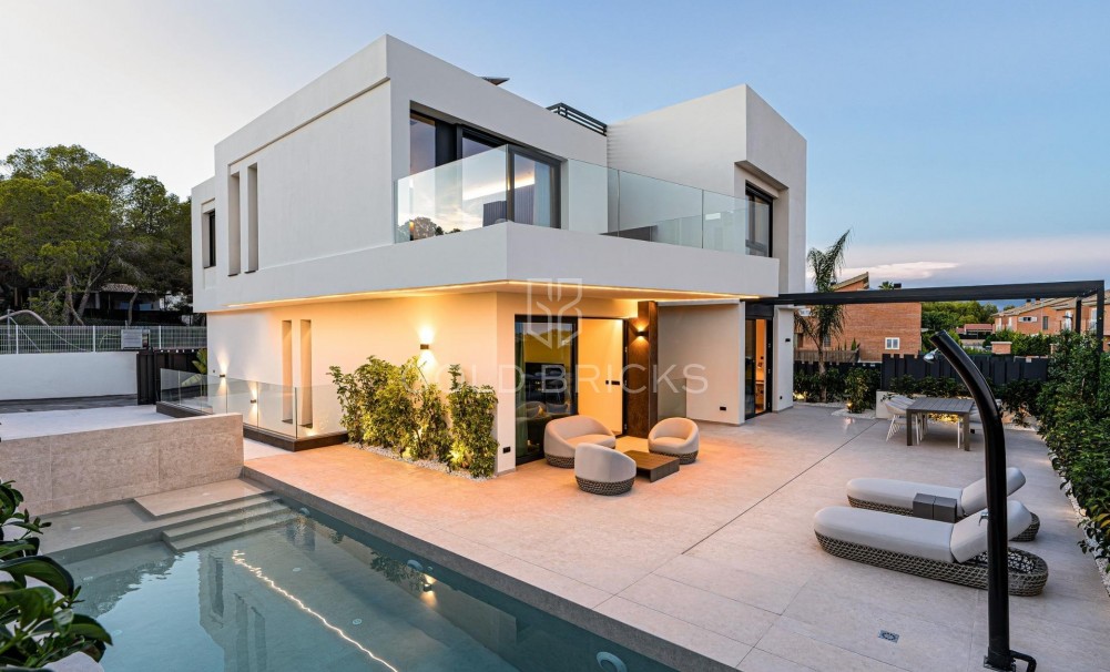 Villa - Nouvelle construction - La Nucía - GB-28369