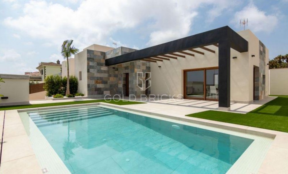 Villa - Nybyggnation - Torrevieja - GB-61711