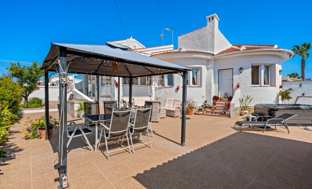 Villa - Revente - Ciudad Quesada - Rojales - CBB-17828