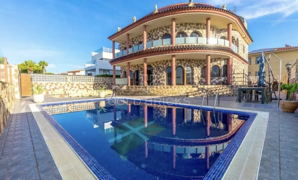 Villa - Revente - Orihuela Costa - GB-8080