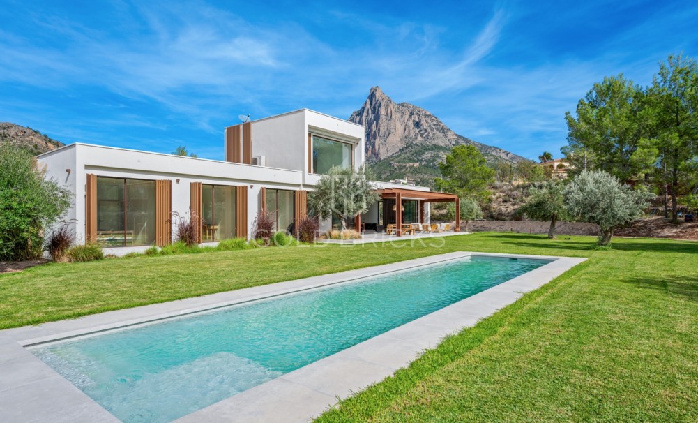 Villa - Sale - Finestrat - CBB-72624