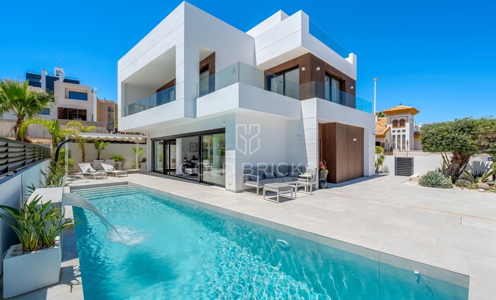 Villa - Sale - Guardamar del Segura - CBB-37240