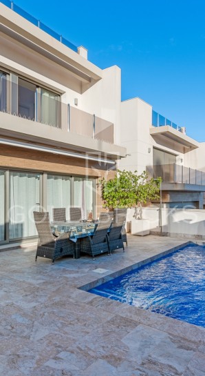 Villa - Sprzedaż - Orihuela - Villamartin