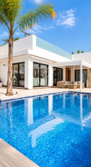 Vrijstaande villa - Wederverkoop - San Fulgencio - Urb. La Marina