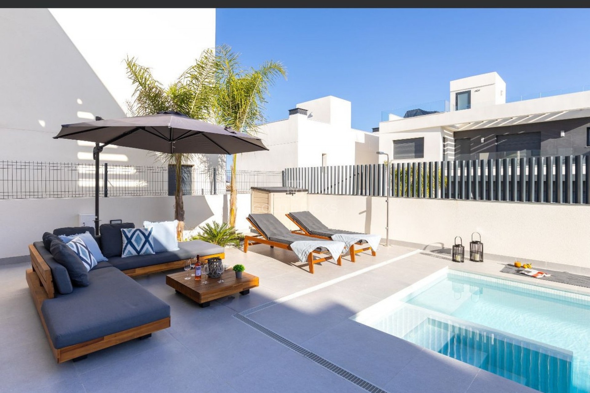 Wederverkoop ·  · Algorfa · La finca golf