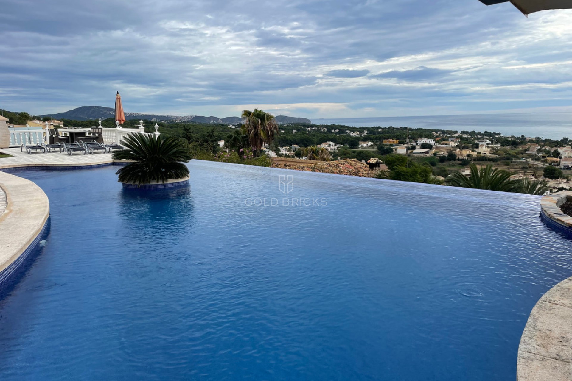 Wederverkoop ·  · Calpe · Calpe Centro