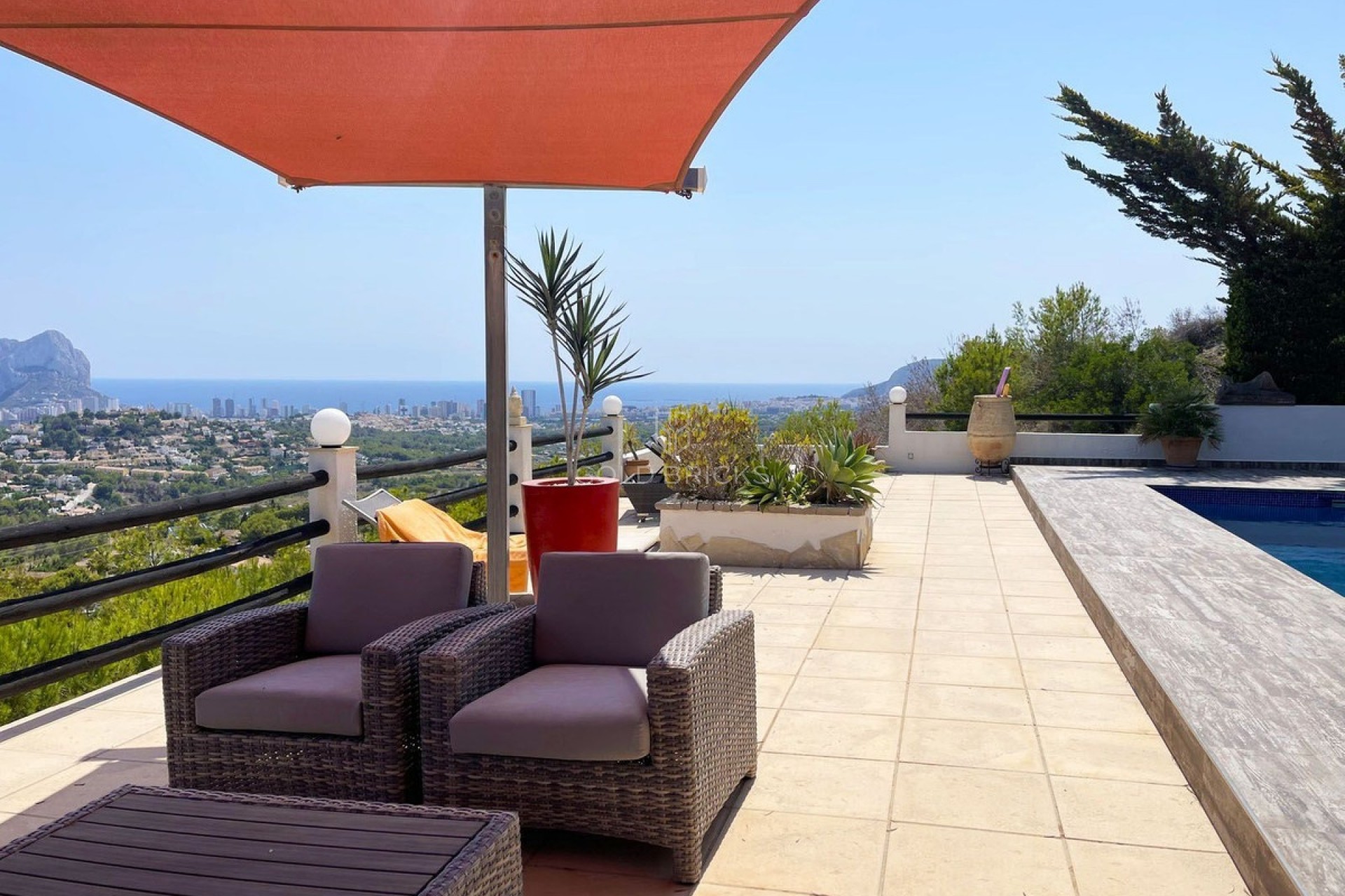 Wederverkoop ·  · Calpe · Calpe Centro