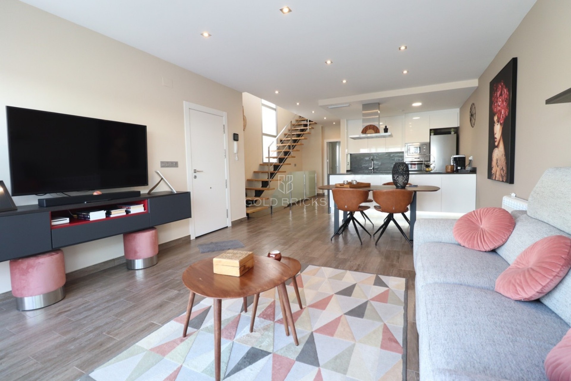 Wederverkoop ·  · Daya Vieja