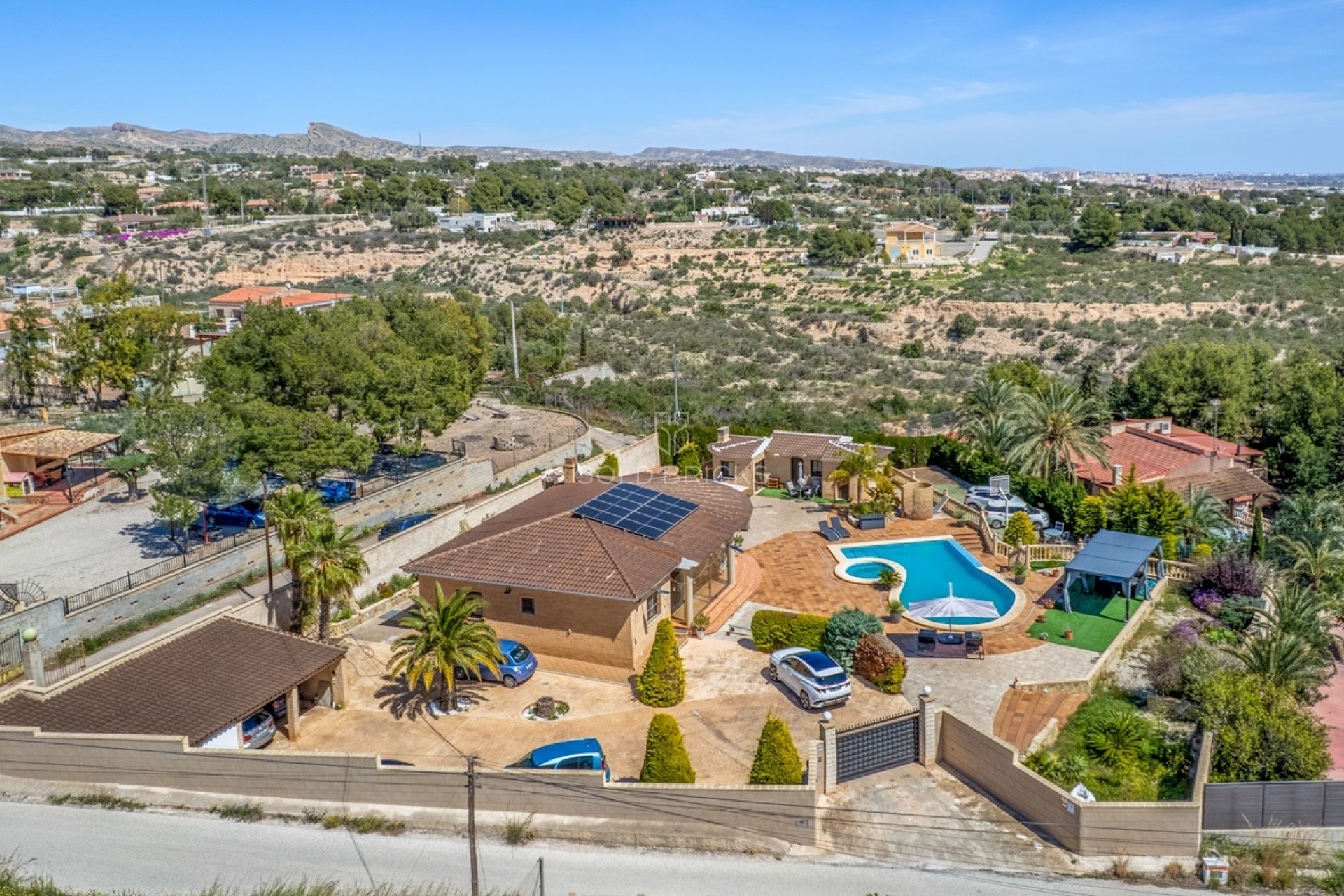 Wederverkoop · Landgoed · Crevillente