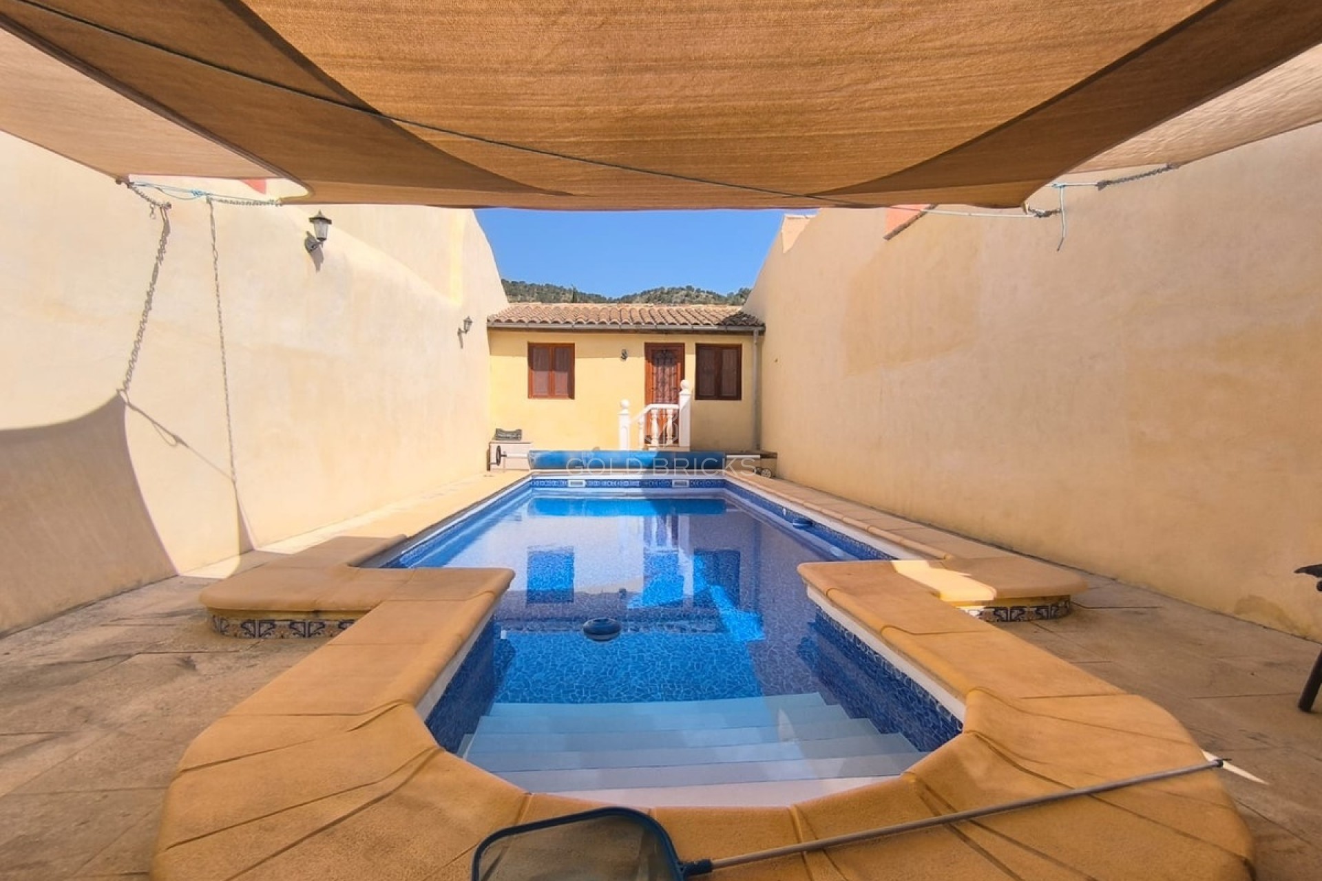 Wederverkoop ·  · Monóvar - Monòver · Chinorlet