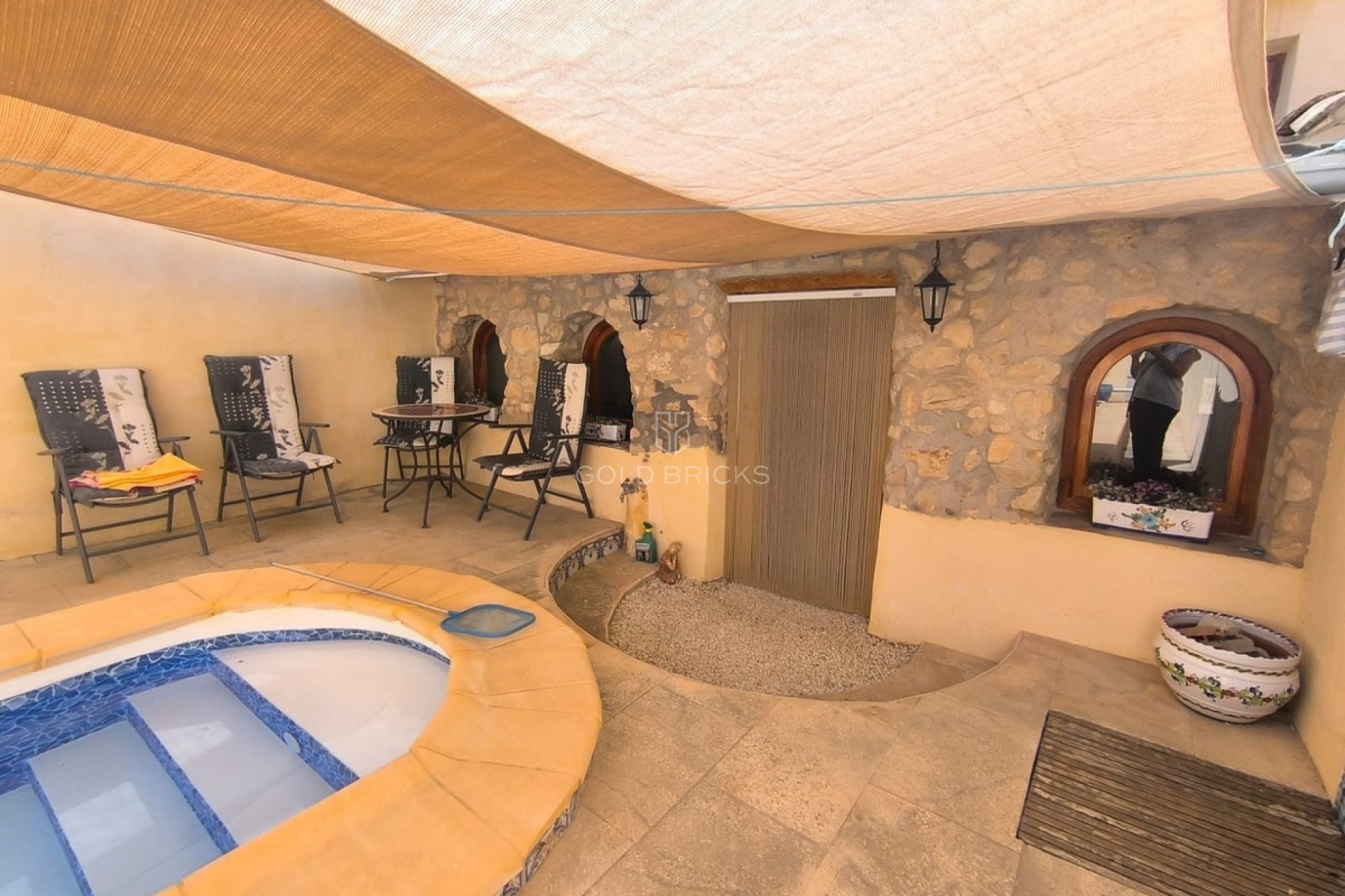 Wederverkoop ·  · Monóvar - Monòver · Chinorlet