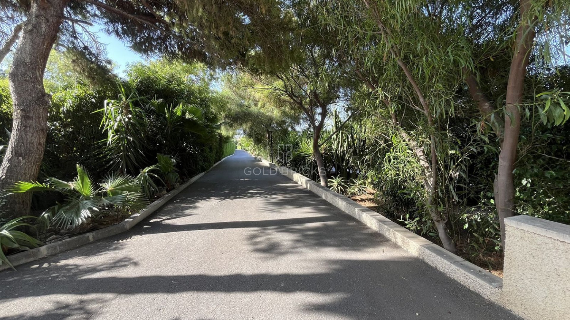  · Wederverkoop · Muchamiel - Mutxamel · Muchamiel - Mutxamel Centro