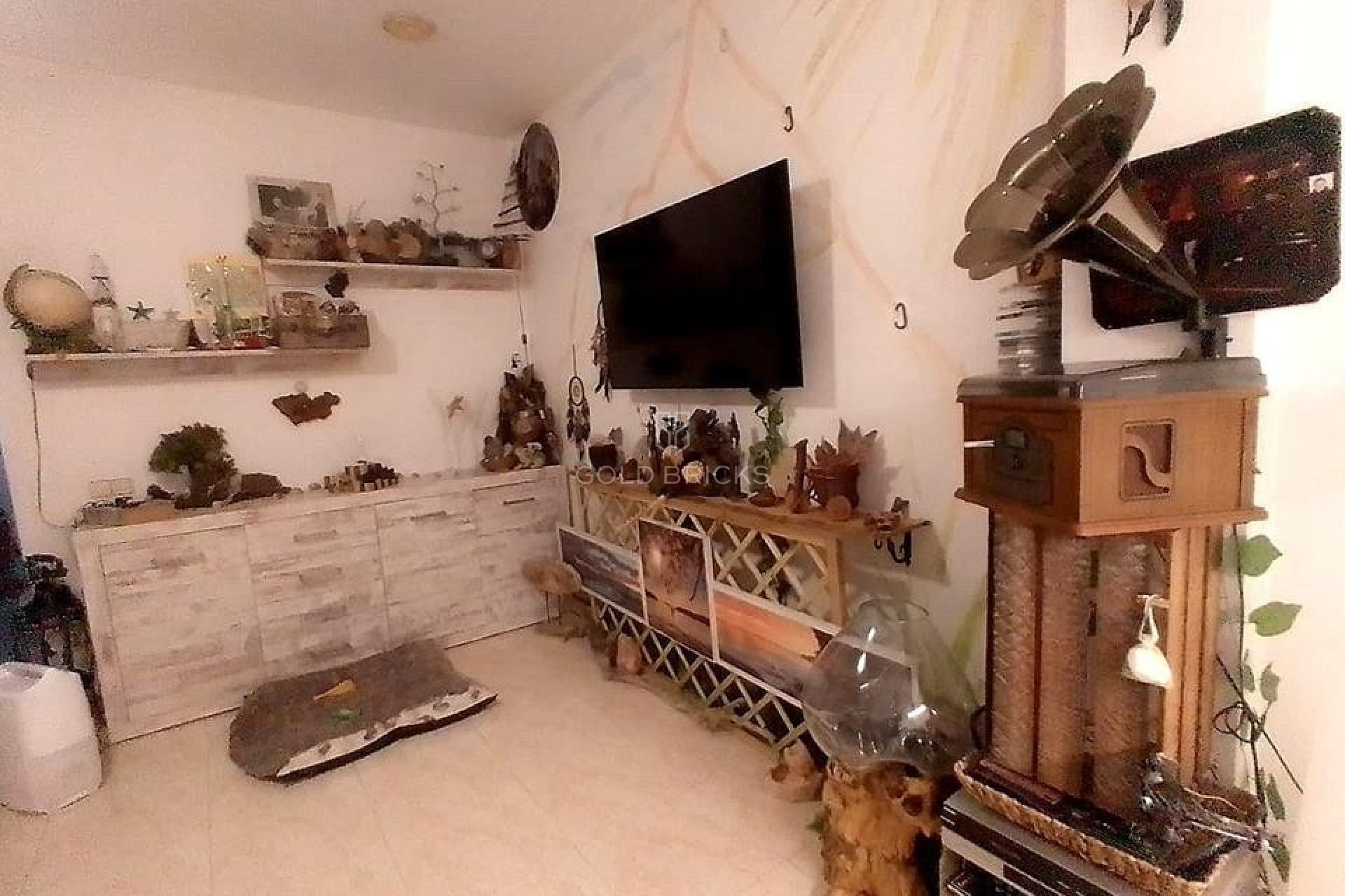 Wederverkoop ·  · Ondara · Ondara Centro