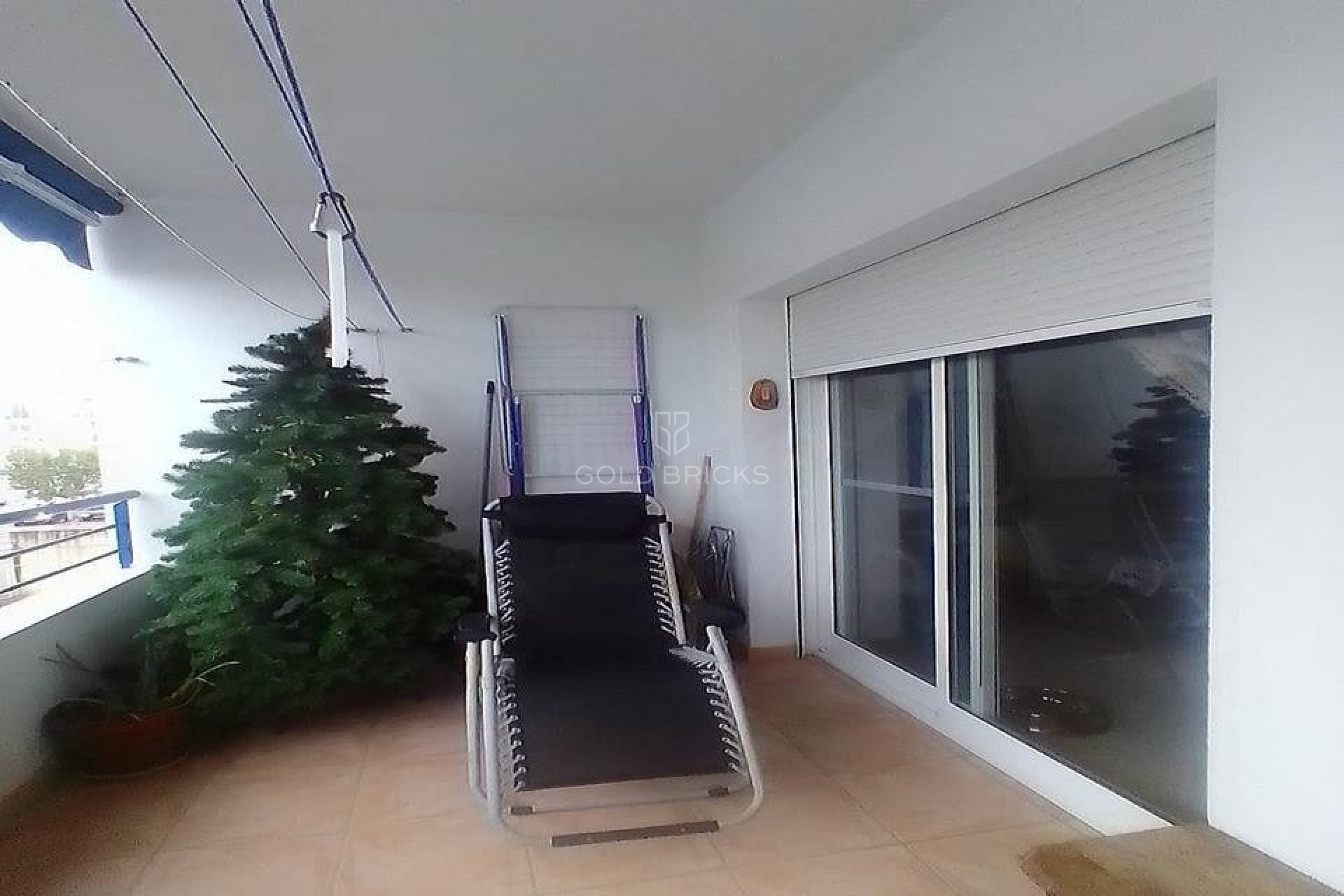 Wederverkoop ·  · Ondara · Ondara Centro