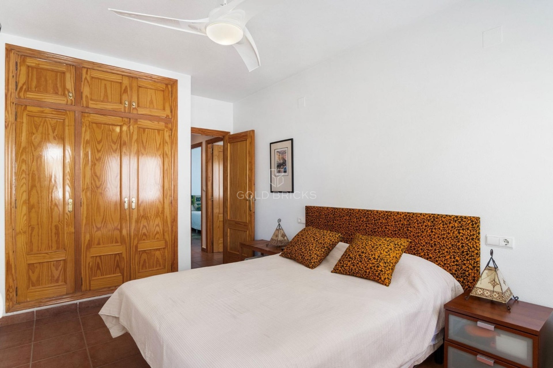 Wederverkoop ·  · Orihuela · Campoamor